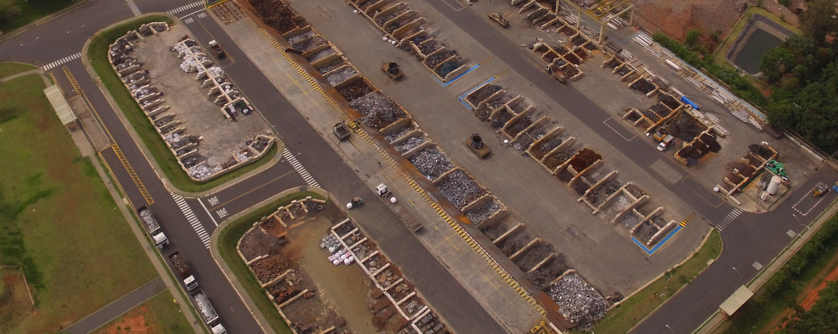 Vista aérea do pátio de matéria prima da Villares Metals